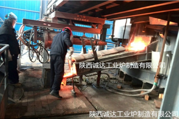 利用工業熱熔渣生產礦棉電爐設備